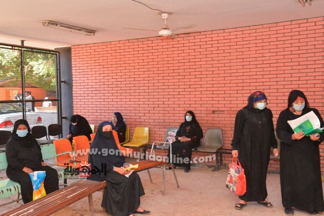 رئيس جامعة أسيوط يشيد بالتزام الأفراد المترددين على الحرم الجامعي