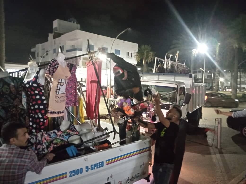 إزالة الإشغالات بشارع النيل  والسوق السياحى برأس البر 