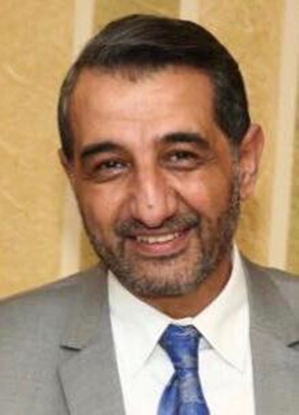 الدكتور عمرو السمدونى