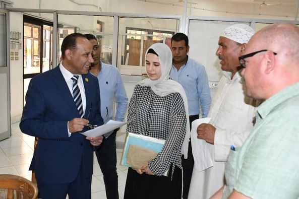 نائب رئيس جامعة القناة يتفقد مكتب التنسيق وإدارة الخدمات الطبية..صور