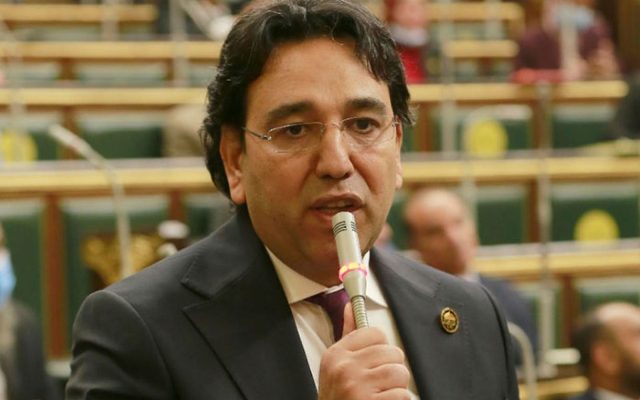 الدكتور أيمن محسب