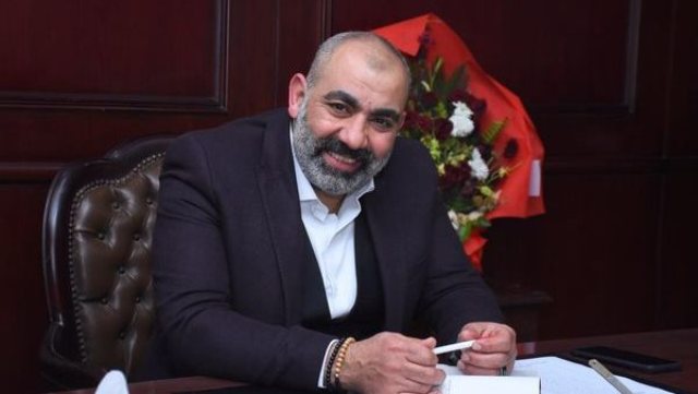 الفنان محسن منصور مدير المسرح الحديث