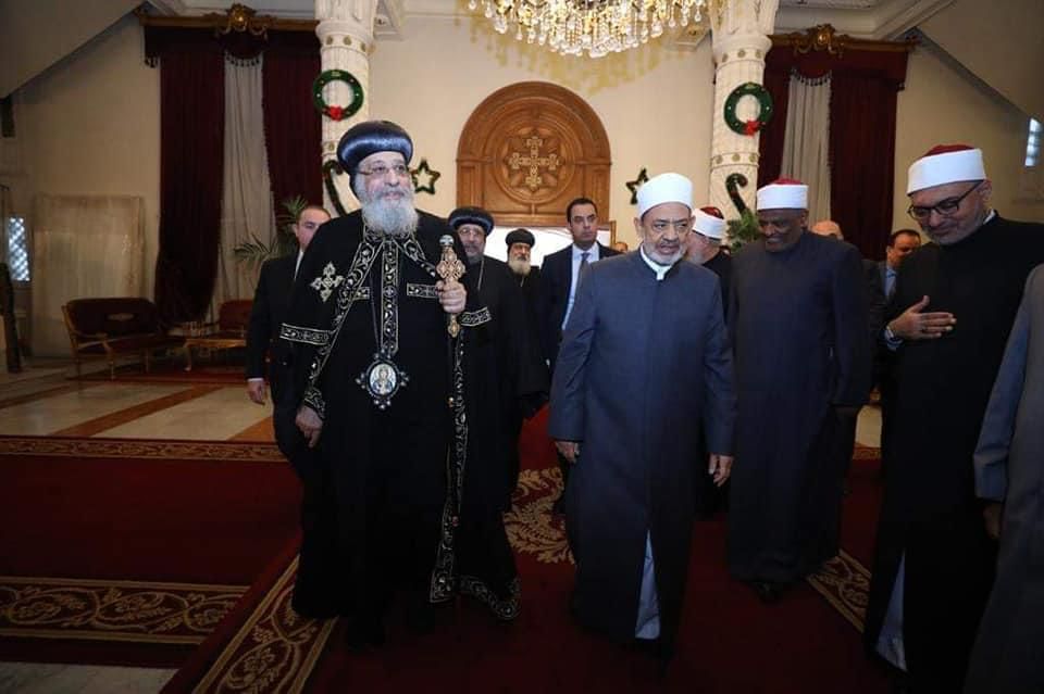شيخ الأزهر يزور البابا تواضروس للتهنئة بأعياد الميلاد 