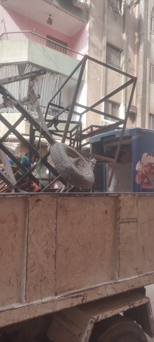 غلق وتشميع مقهي مخالف بالمنيرة الغربية ورفع تعديات واشغالات