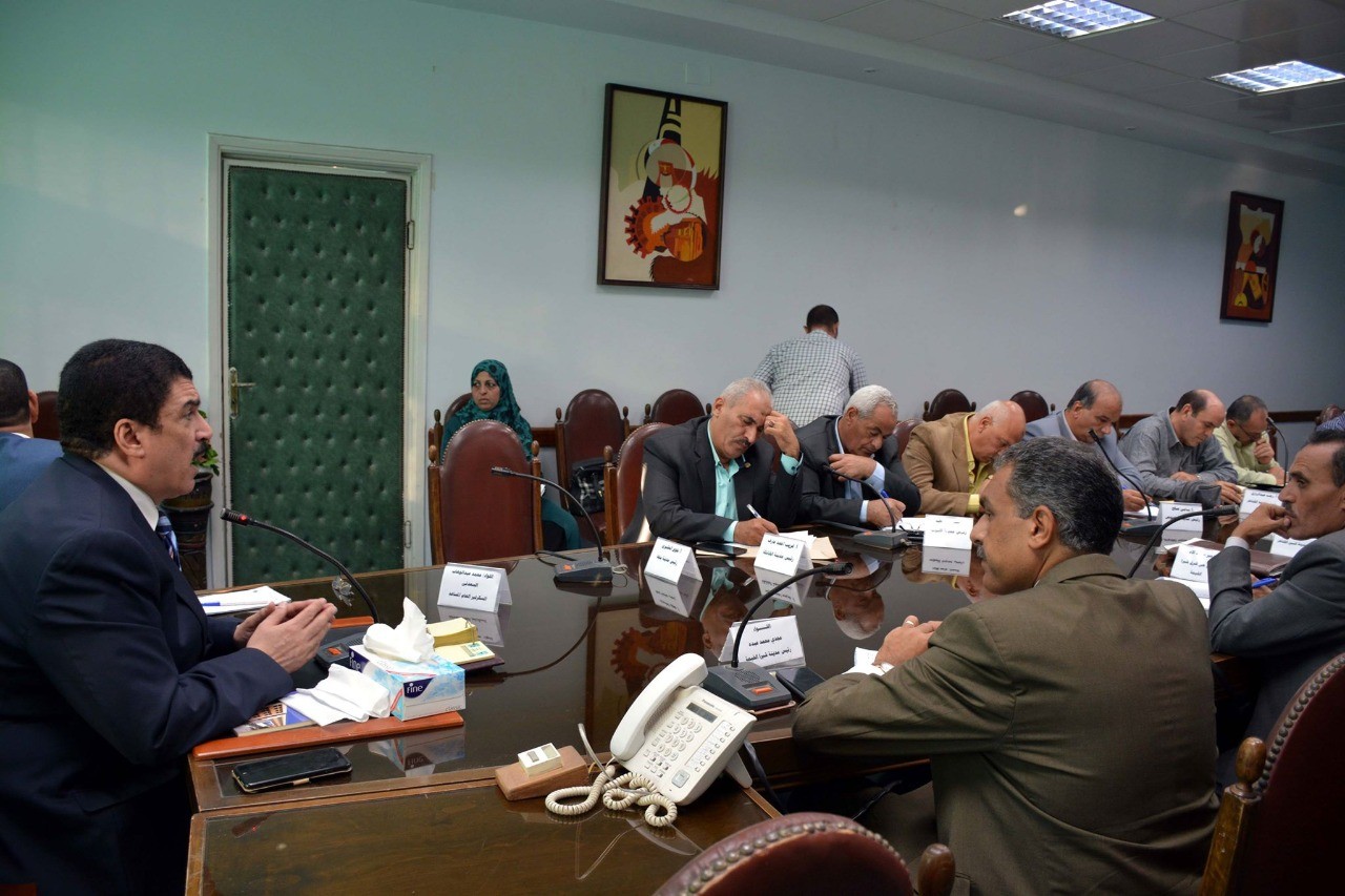 مرزوق يلتقى رؤساء المدن والأحياء 