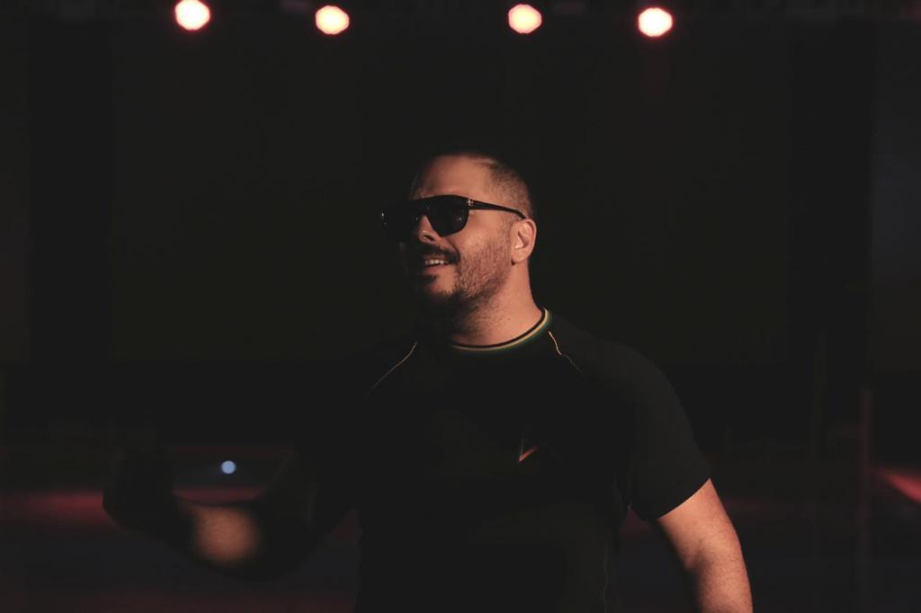 بعد مهرجان الجونة.. رامي عياش يجمع 14 نجماً لأول مرة في كليب 