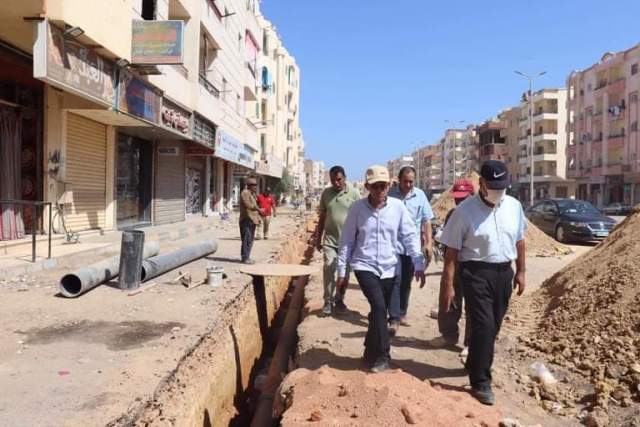 5 مليون جنيه لإحلال وتجديد خط مياه الشرب الرئيسي لمنطقة السلام بالغردقه 