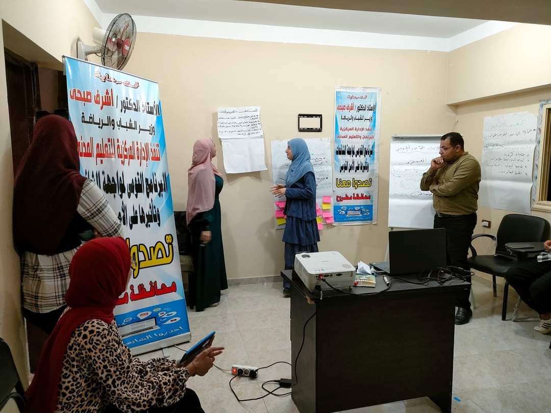 شعيب يشيد بالبرنامج القومي لمواجهة الشائعات بمديرية شباب مطروح