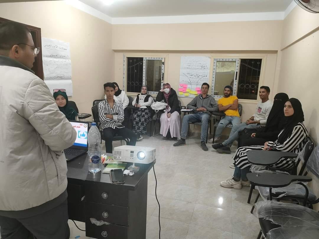شعيب يشيد بالبرنامج القومي لمواجهة الشائعات بمديرية شباب مطروح