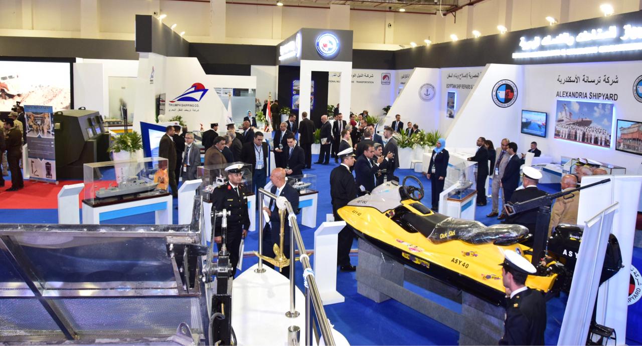 إقبال كثيف على المعرض الدولى للصناعات الدفاعية 