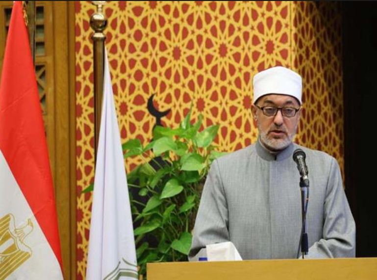 الدكتور نظير عياد مفتي الجمهورية