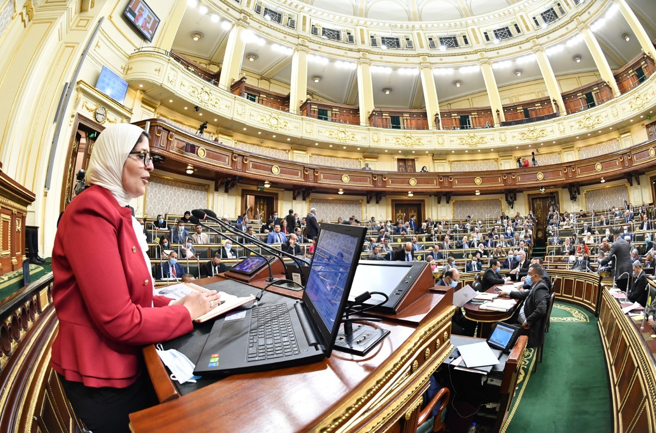 وزيرة الصحة: رغم الزيادة السكانية هناك انخفاض في معدلات الإنجاب