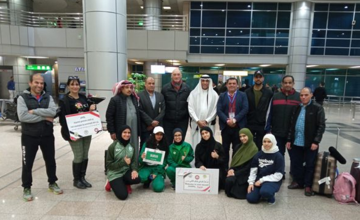  شاهين يستقبل رئيس الاتحاد العربي لألعاب القوى بمطار القاهرة 