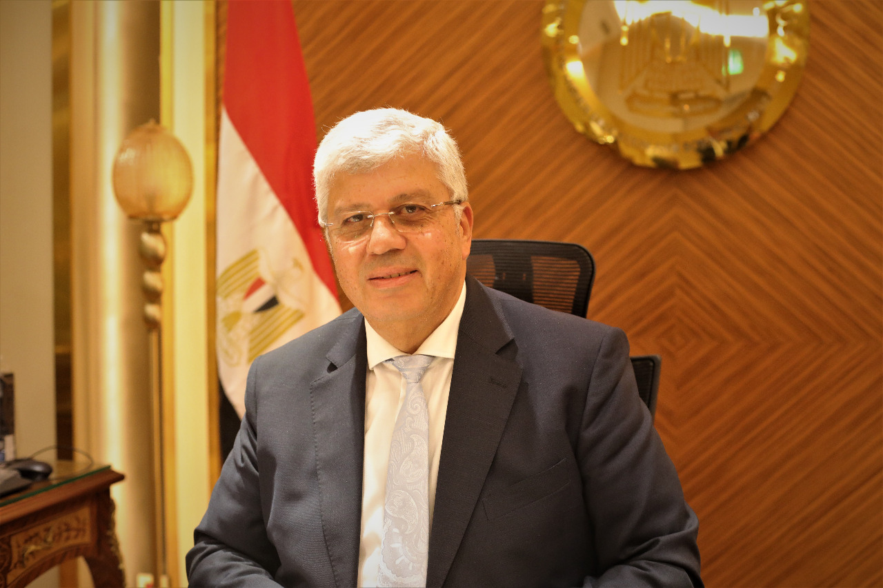 الدكتور أيمن عاشور وزير التعليم العالي
