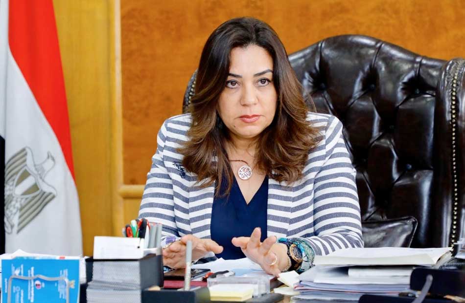 الدكتورة منال عوض محافظ دمياط