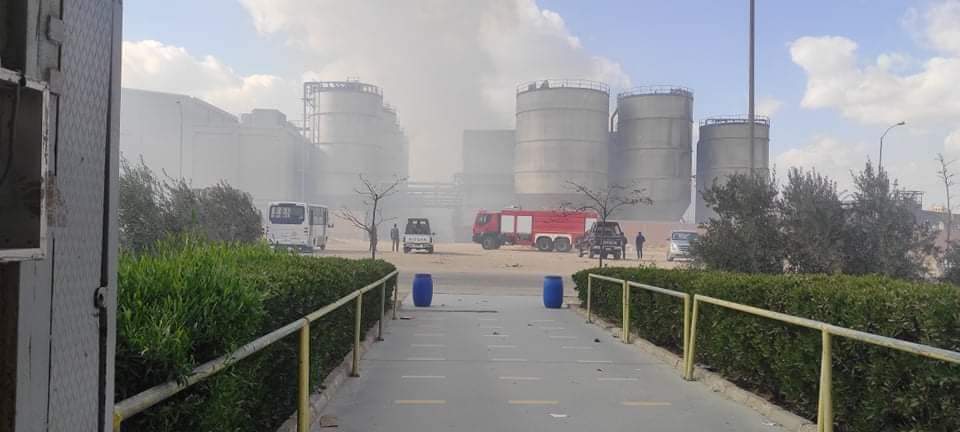 بالفيديو.. حريق مصنع انترباك للكرتون بالمنطقة الصناعية الثالثة فى العاشر من رمضان 