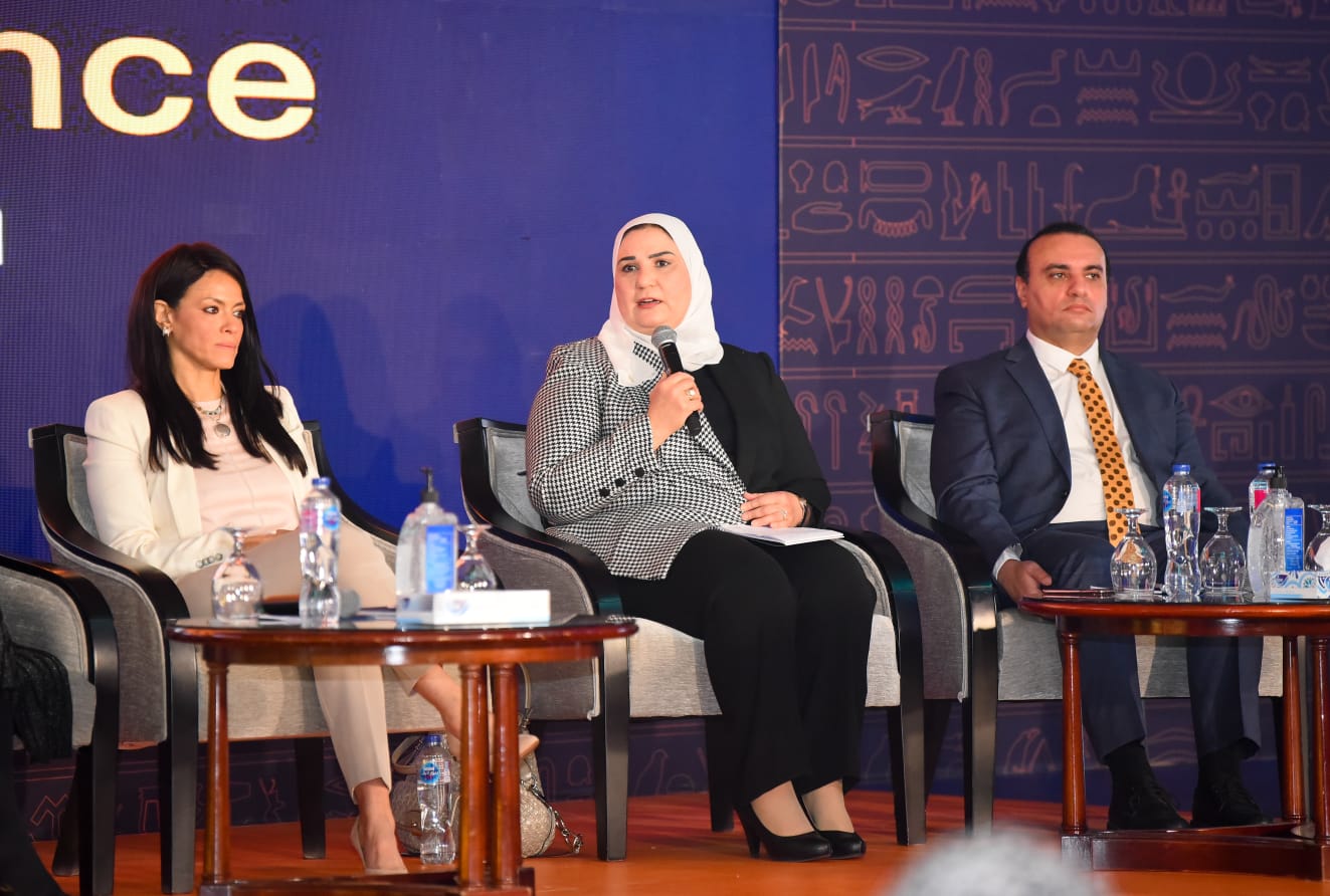 وزيرة التضامن: تدخلات المجتمع المدني في القضاء علي الفقر تتخطي قيمتها الـ ٥ مليارات جنيه أثناء جائحة كورونا