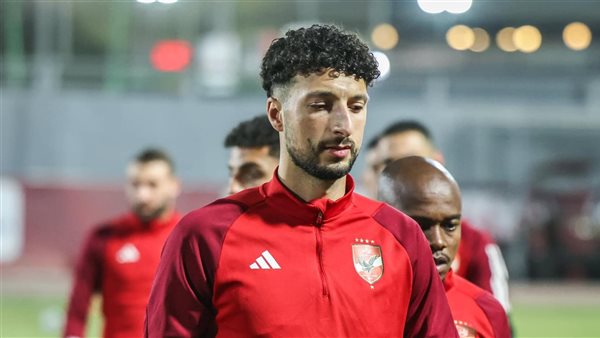 وسام ابو على مهاجم الأهلى