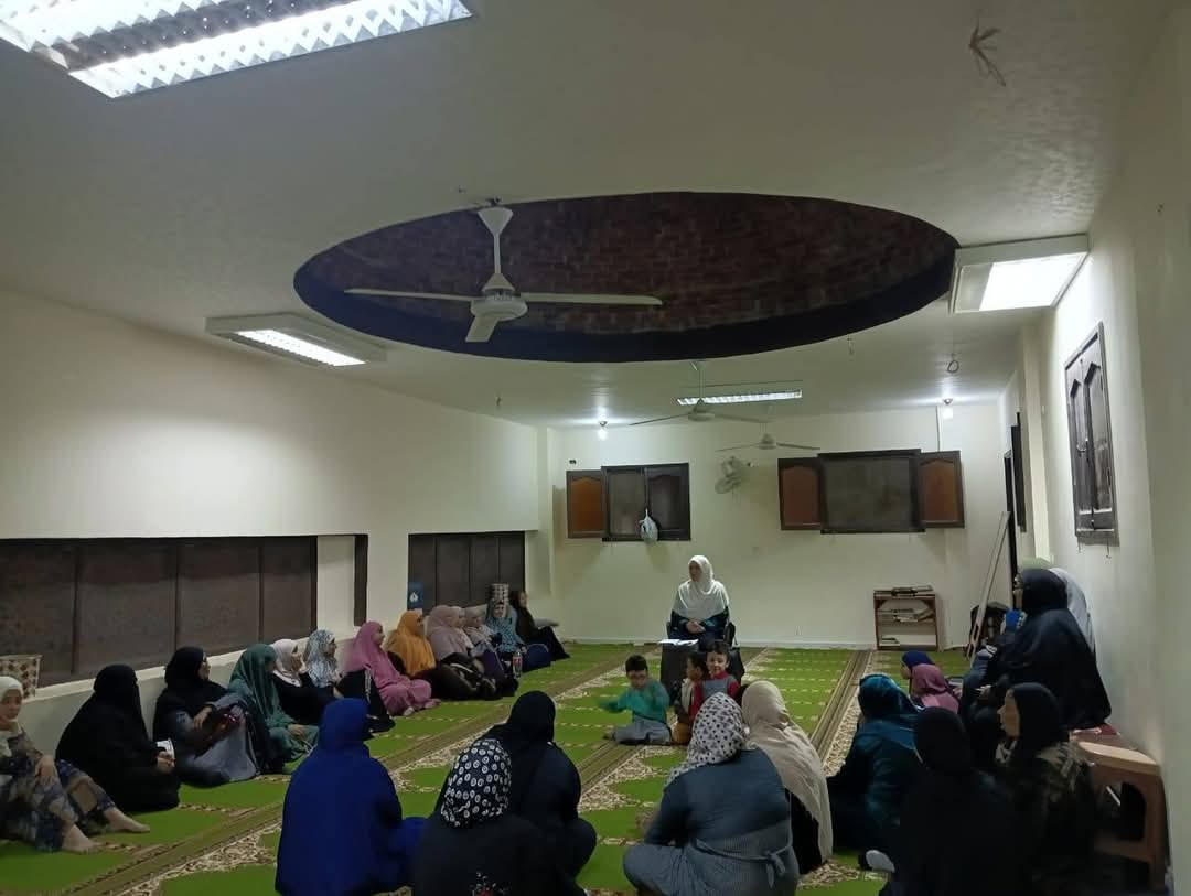 دروس دينية لواعظات البحر الأحمر 