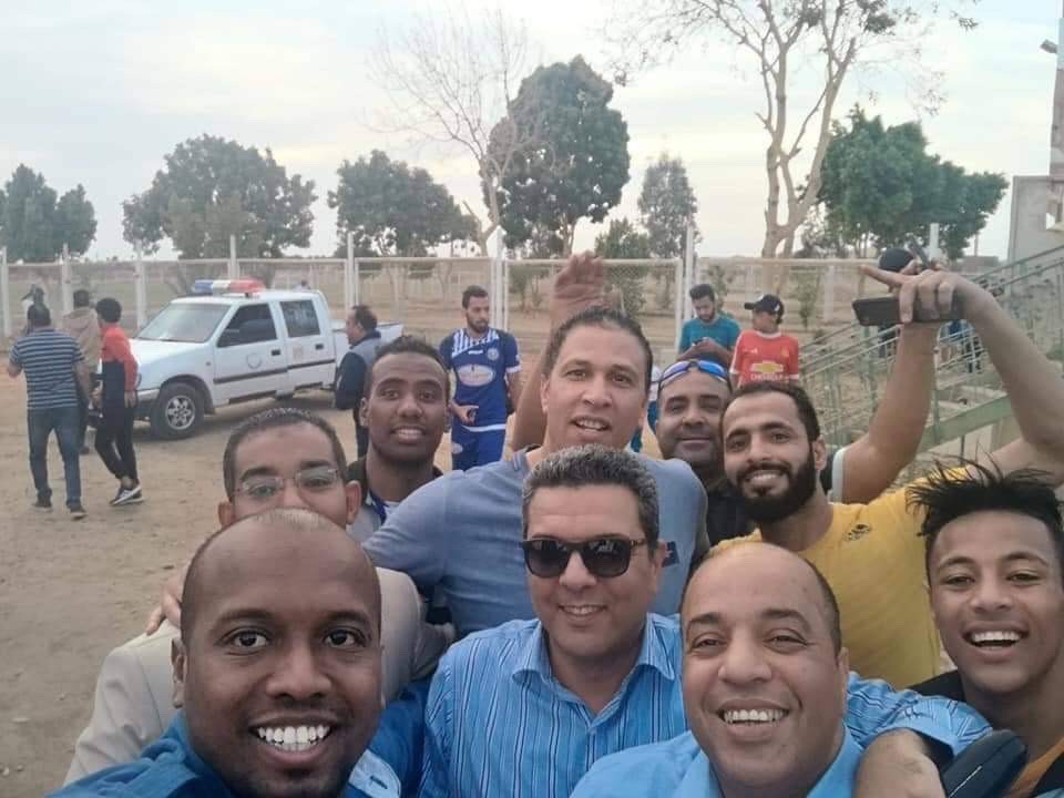 جماهير أسوان تحتفل بعودة فريقها للممتاز