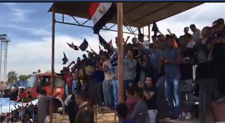 جماهير أسوان تحتفل بعودة فريقها للممتاز