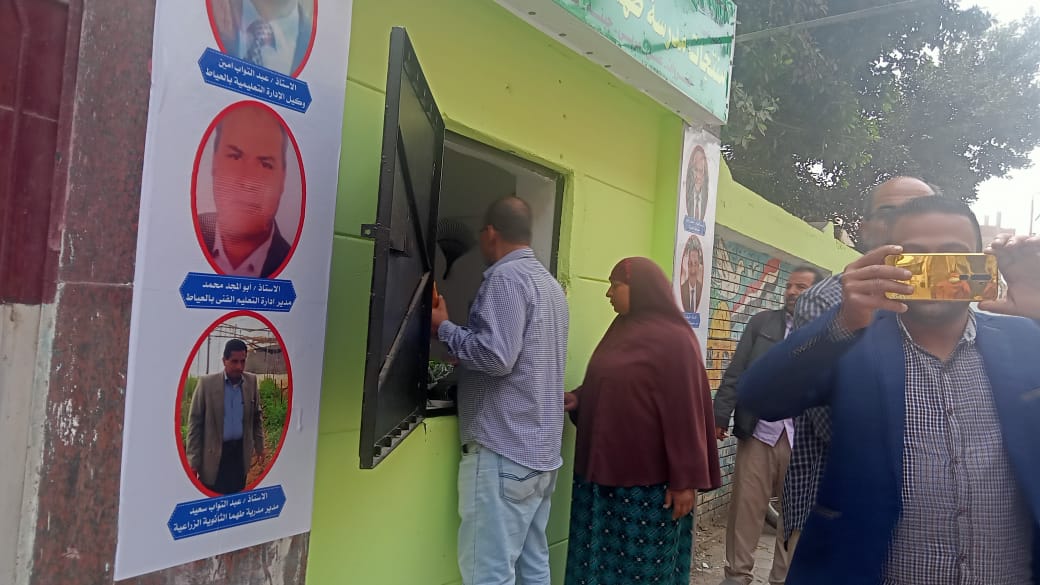 ١٦ منفذا تجاريا  لبيع   منتجات  التعليم  الفني  بالجيزة ... صور