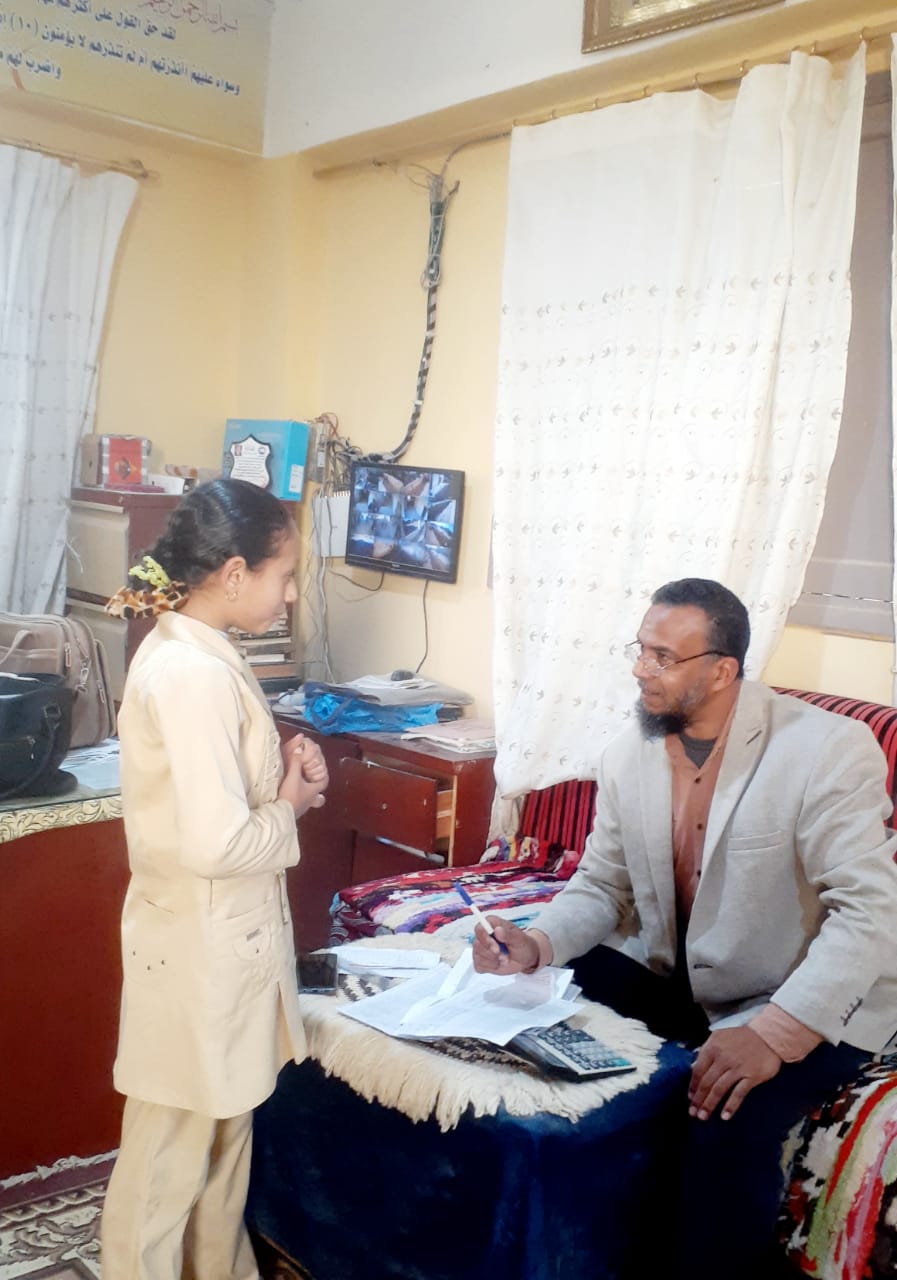 محافظ مطروح يتابع  فاعليات قافلة التأمين الصحي لمدينة  سيوة