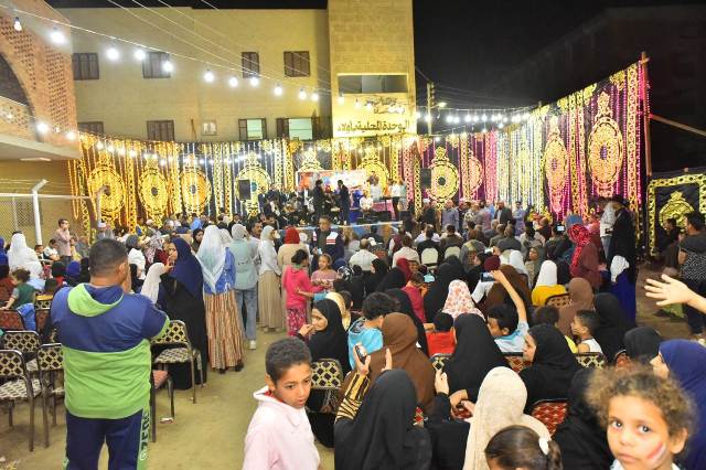 محافظ أسيوط يشهد احتفالية يوم اليتيم بقرية أولاد إلياس بمركز صدفا
