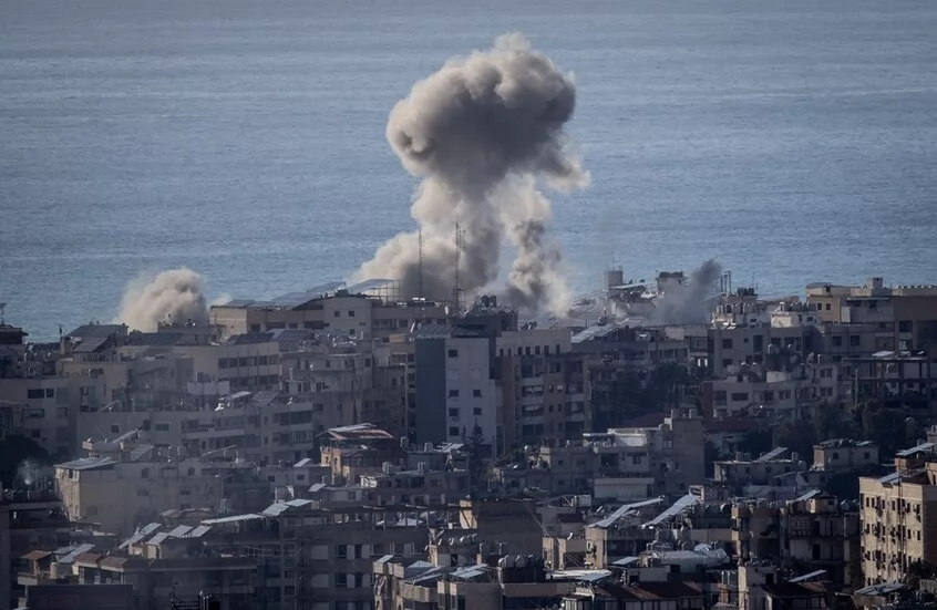 غارات إسرائيلية مكثفة تستهدف الضاحية الجنوبية وجنوب لبنان 