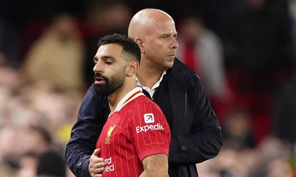 سلوت وَصل ليفربول لوضع صعب جدًا وأثر علي صلاح.. إعلامي يكشف 