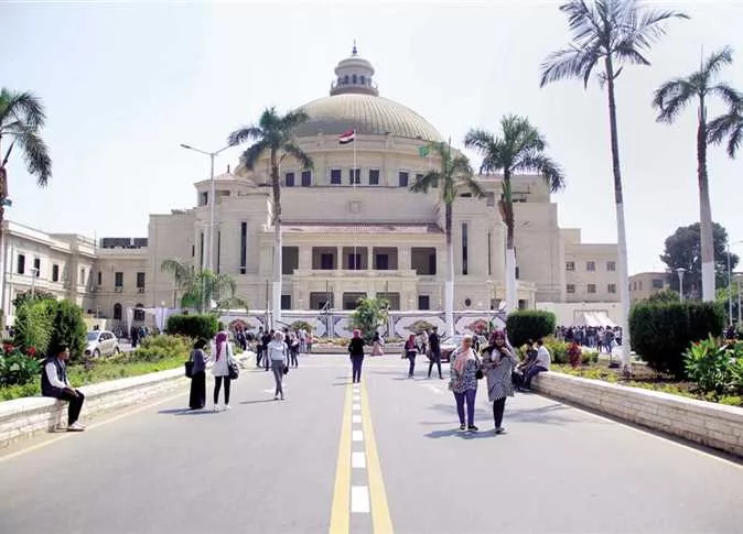 جامعة القاهرة تنظم ملتقى التوظيف والتدريب للطلاب والخريجين الجدد..19أبريل 