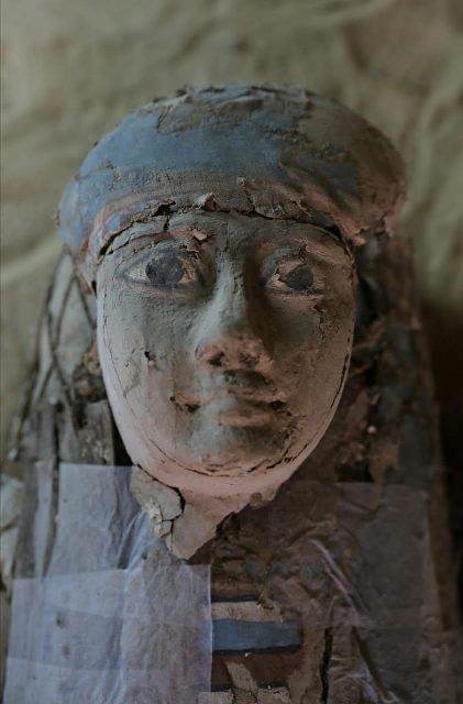  العناني: اكتشاف مقبرتين لكاهنين من الأسرة الخامسة بمنطقة الأهرامات 