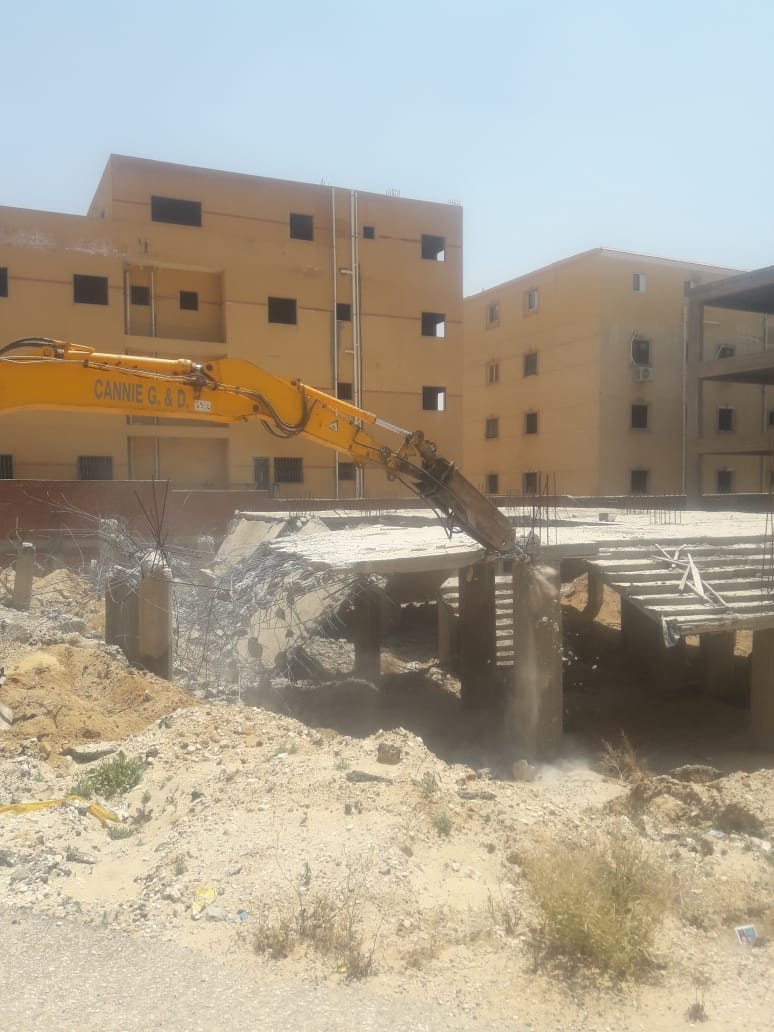 رئيس الجهاز: تنفيذ ٢٠ قرار غلق وتشميع لمخالفة الترخيص واسترداد قطعة أرض بمدينة العبور