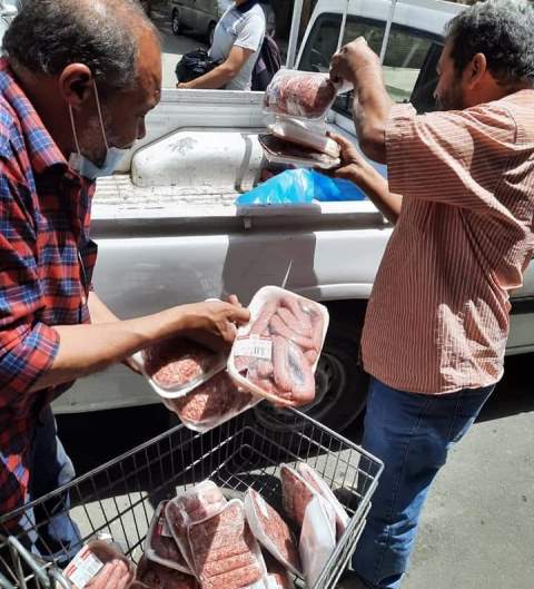 حى الزيتون يصادر كمية من اللحوم غير صالحة للاستهلاك 