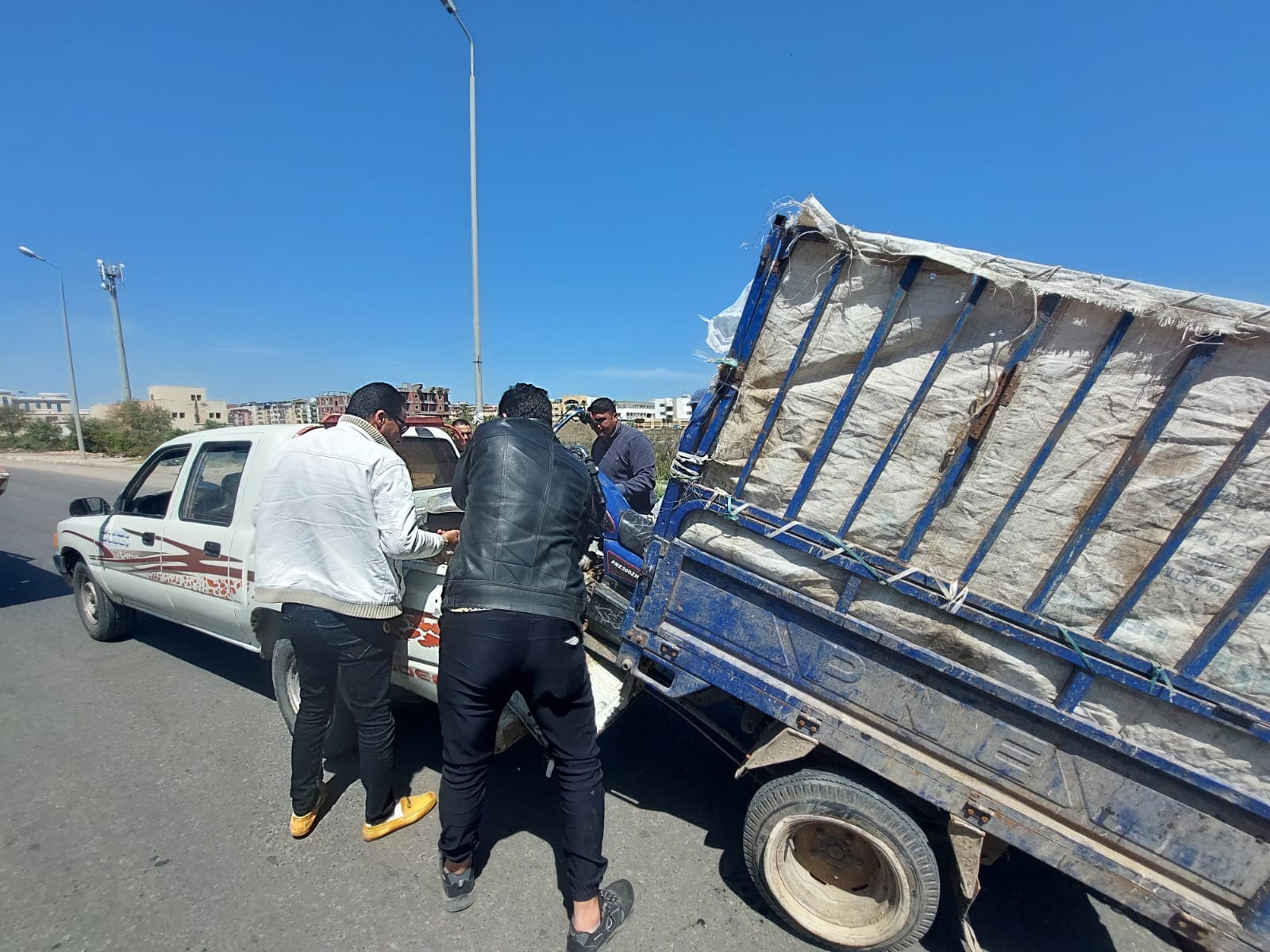  رئيس جهاز دمياط الجديدة يشن حملة  لإزالة الإشغالات بالمدينة