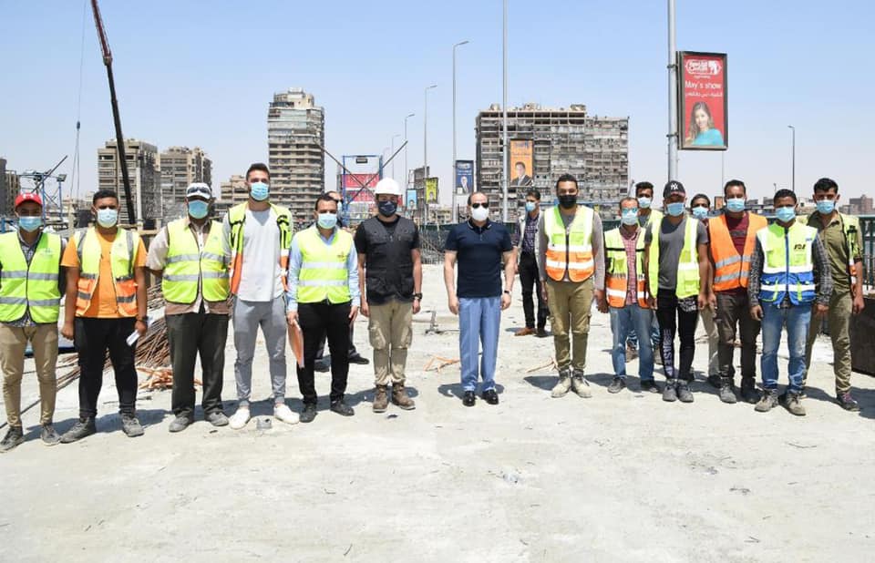 الرئيس السيسي يتفقد تطوير وصيانة الطريق الدائري ومحاور حي الأسمرات