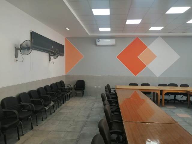 رئيس جامعة حلوان يكشف عن نبأ سار لمنتسبى كلية الهندسة.. بالفيديو