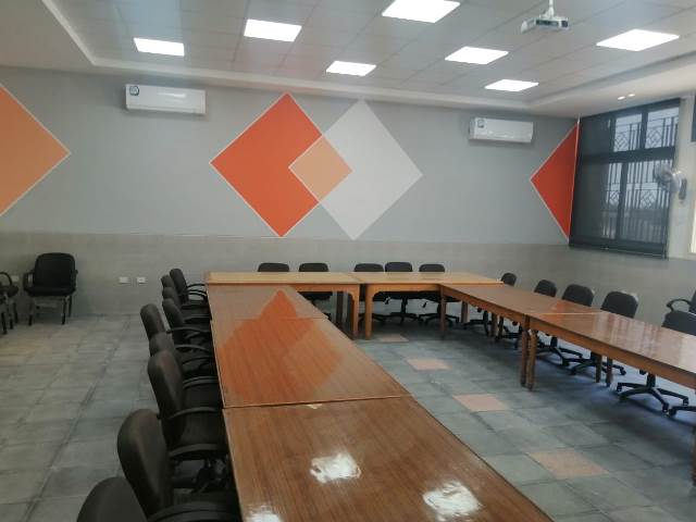رئيس جامعة حلوان يكشف عن نبأ سار لمنتسبى كلية الهندسة.. بالفيديو