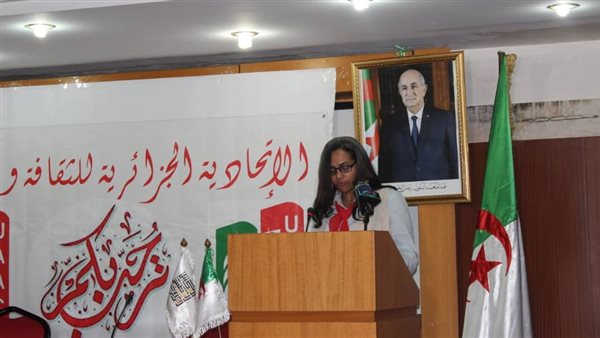 ملتقى الجزائر للإبداع الأدبي والفني يختتم فعالياته بنجاح