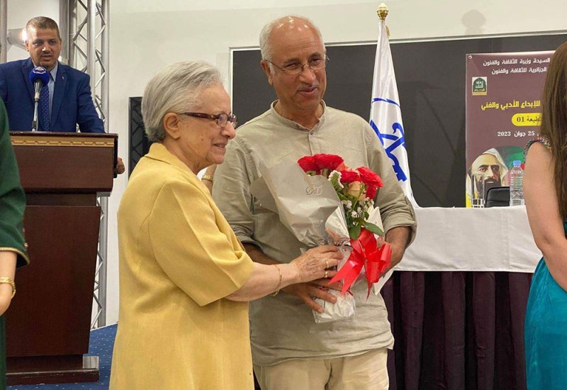 ملتقى الجزائر للإبداع الأدبي والفني يختتم فعالياته بنجاح