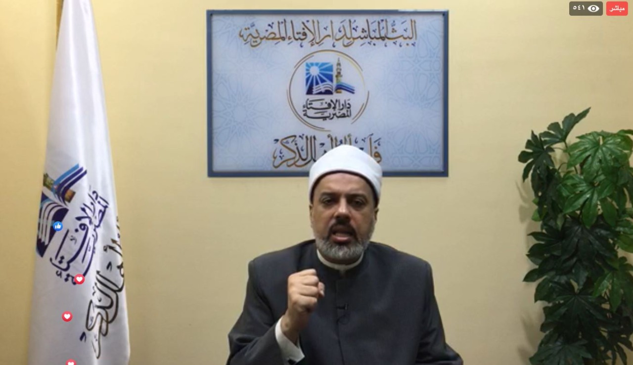 الدكتور احمد ممدوح مدير إدارة الأبحاث الشرعية وأمين الفتوى بدار الإفتاء المصرية