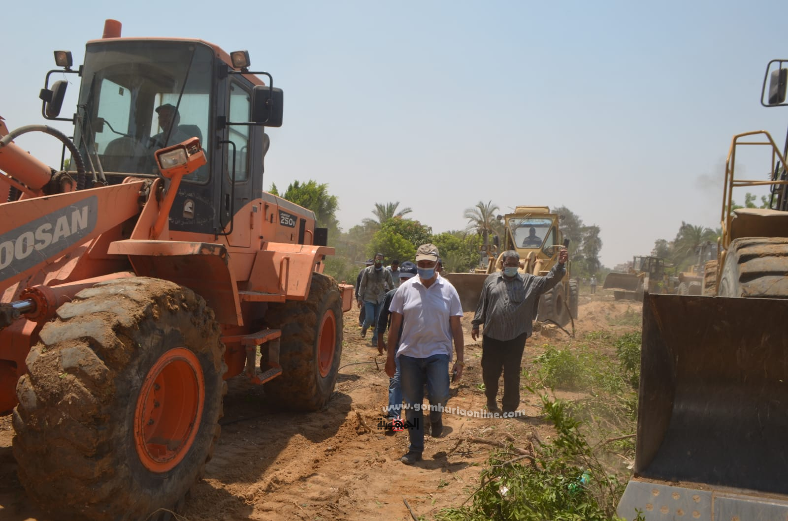 بعد انزار واضعى اليد وسداد مستحقات الدوله.. رئيس جهاز العاشر من رمضان يقود حملة لاسترجاع أملاك الدولة   