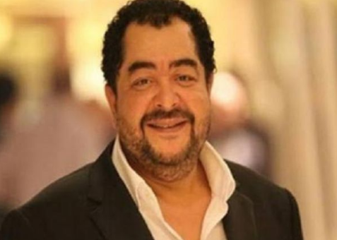 الفنان طارق عبد العزيز