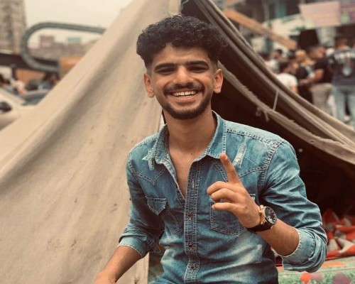 قتل شاب وطعنه عدة طعنات