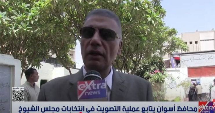 الدكتور إسماعيل كمال محافظ أسوان