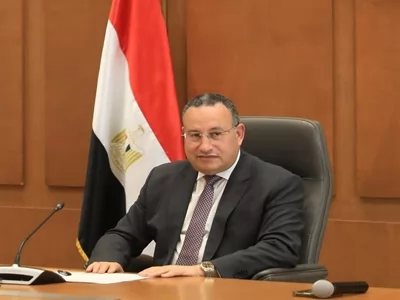  الدكتور عبد العزيز قنصوة وزير التعليم العالي والبحث العلمي