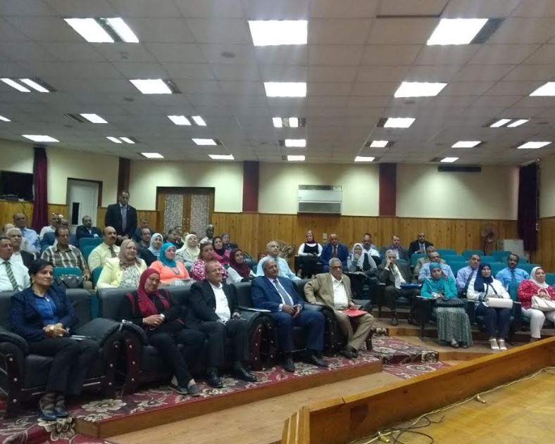 تفعيل المواقع الإلكترونية للادارات التعليمية بالقاهرة لتيسير الخدمات الكترونيا لأولياء الامور