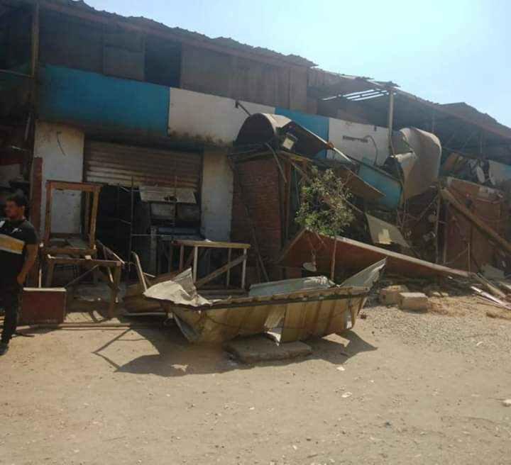 الجيزة تزيل 30 كشك غير مرخص بشارع المجزر الالى