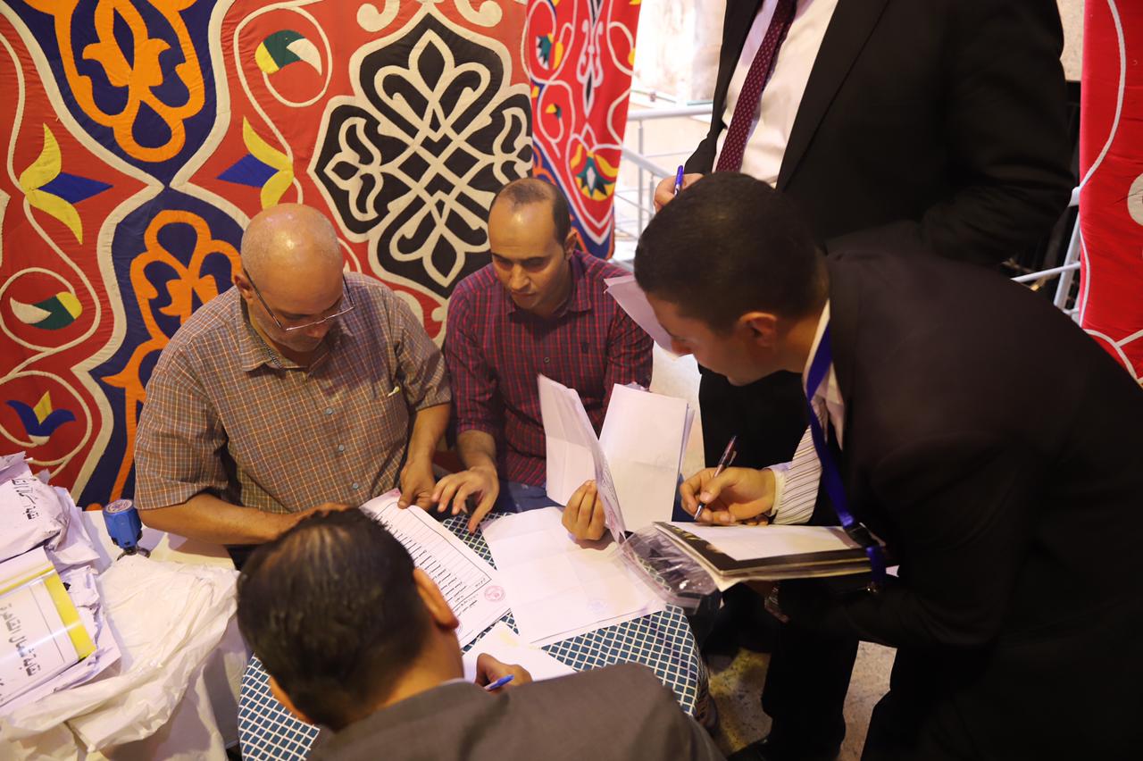 فوز عبدالحليم علام بمنصب نقيب المحامين