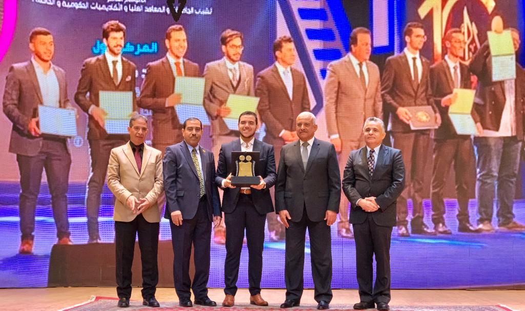 تخريج الدفعة الأولى في كلية الهندسة بجامعة السويس 